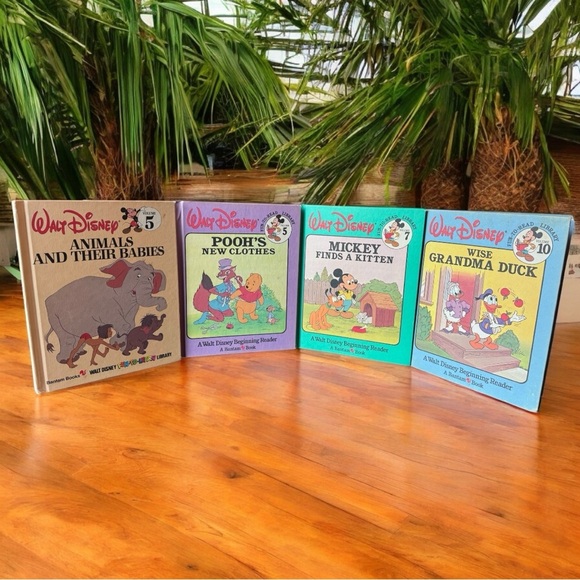 VINTAGE Walt Disney Fun-To-Read Library - 4-Book Lot - 1980s Bantam Books - Picture 1 of 16